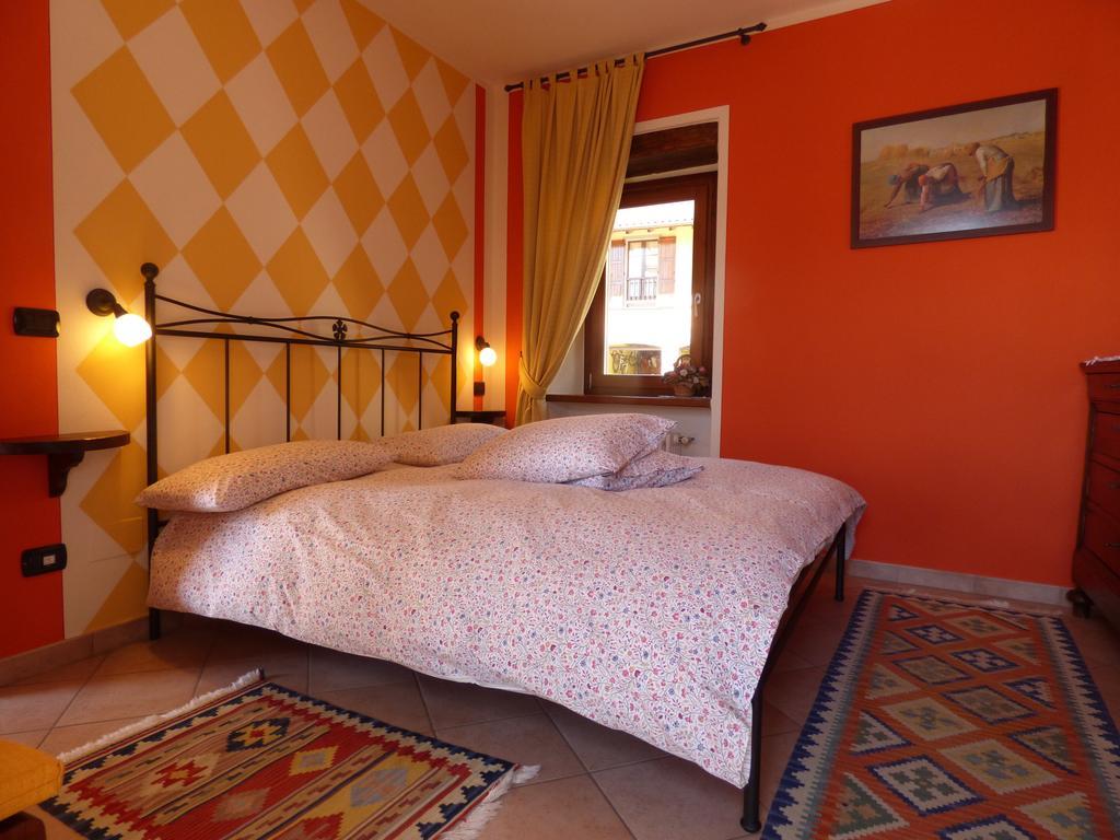 Casale Fe-Wo - Appartamenti Con Vista Lago Cannero Riviera Rum bild